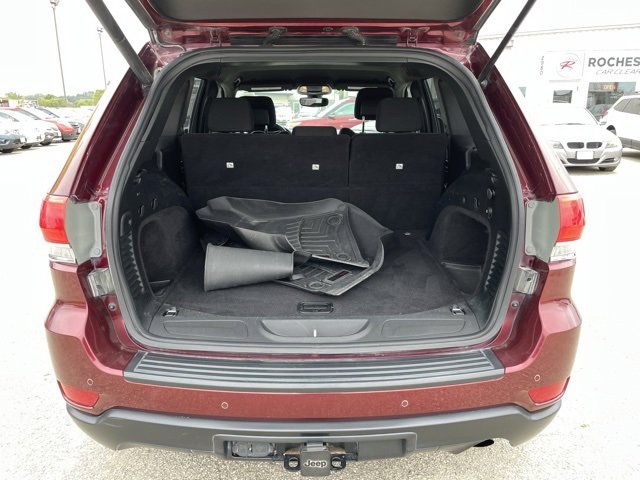 Used 2017 Jeep Grand Cherokee Laredo w/ Quick Order Package 23E image 36