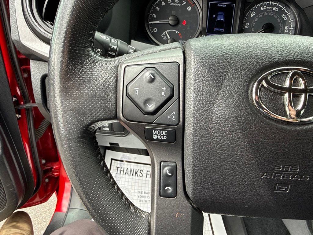 Used 2021 Toyota Tacoma TRD Off-Road w/ Technology Package AWD/4WD image 23