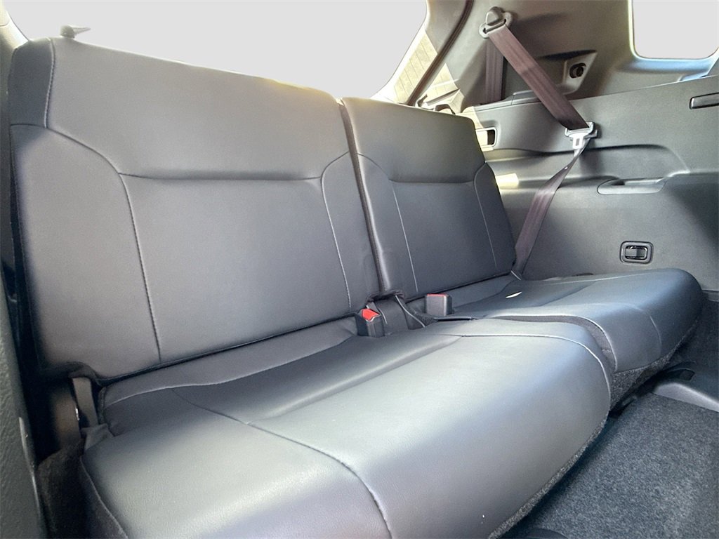New 2025 Mitsubishi Outlander SE image 29