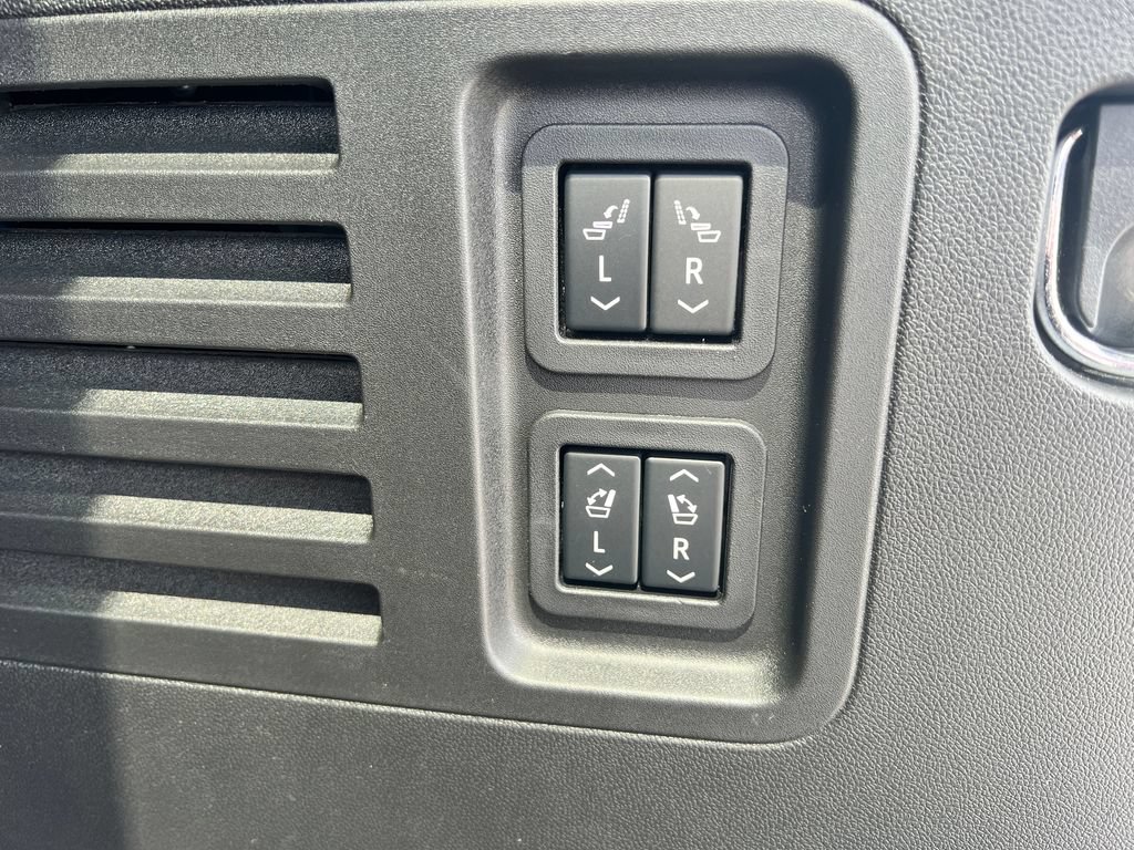 Used 2024 GMC Acadia Denali w/ Super Cruise Package AWD/4WD image 42