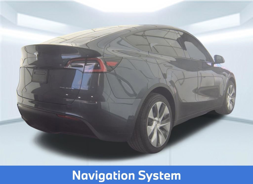 Used 2021 Tesla Model Y Long Range image 2