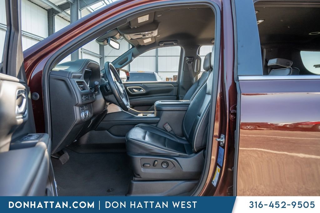 Used 2023 GMC Yukon XL SLT AWD/4WD image 5