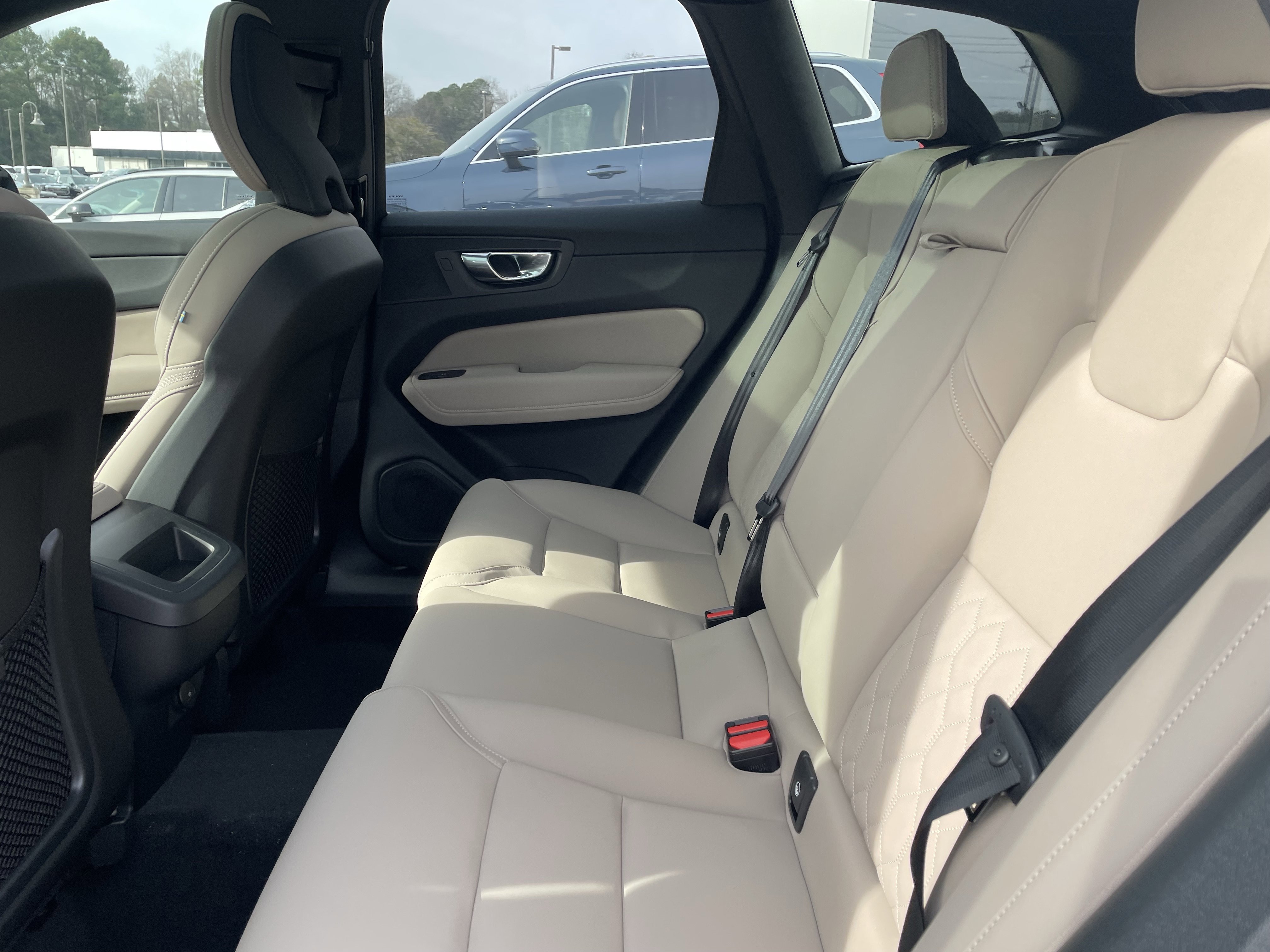 New 2026 Volvo XC60 B5 Plus w/ Protection Package Premier image 12