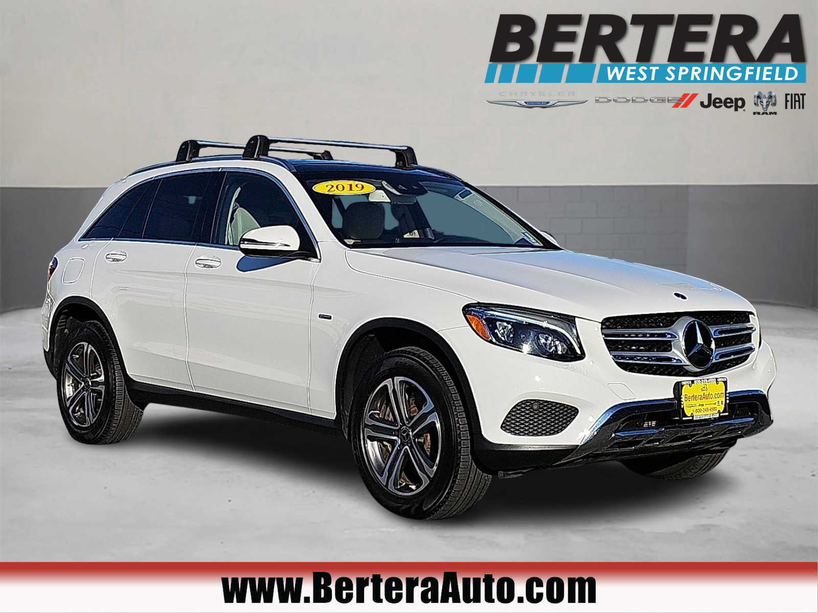 Used 2019 Mercedes-Benz GLC 350e 4MATIC image 1