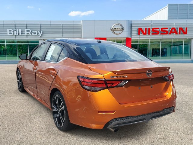 Used 2022 Nissan Sentra SR w/ Electronics Package FWD image 3