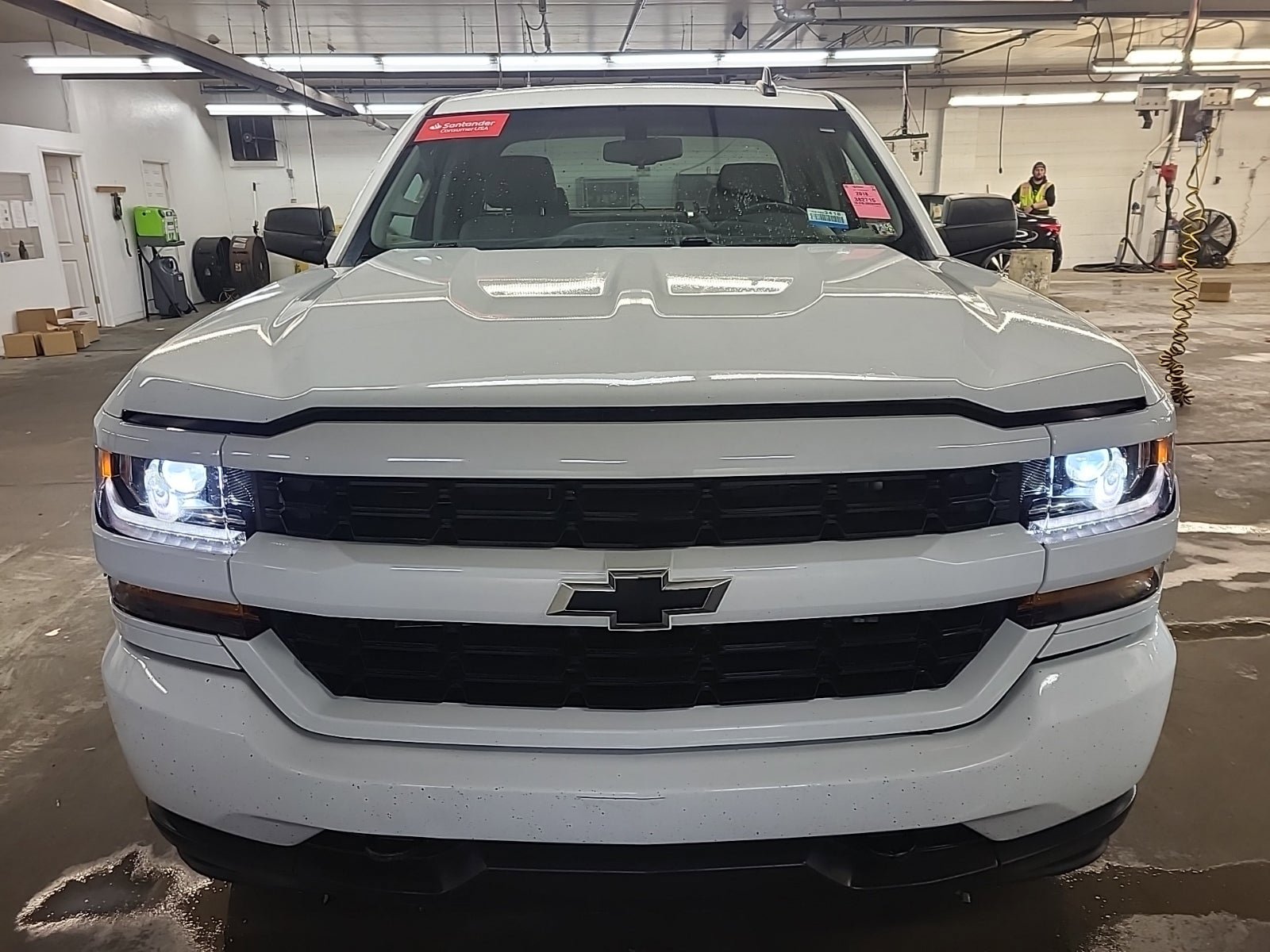 Used 2018 Chevrolet Silverado 1500 Custom w/ Custom Value Package AWD/4WD image 4
