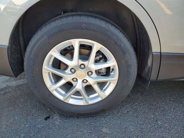 Certified 2024 Chevrolet Equinox LS w/ LS Convenience Package FWD image 9