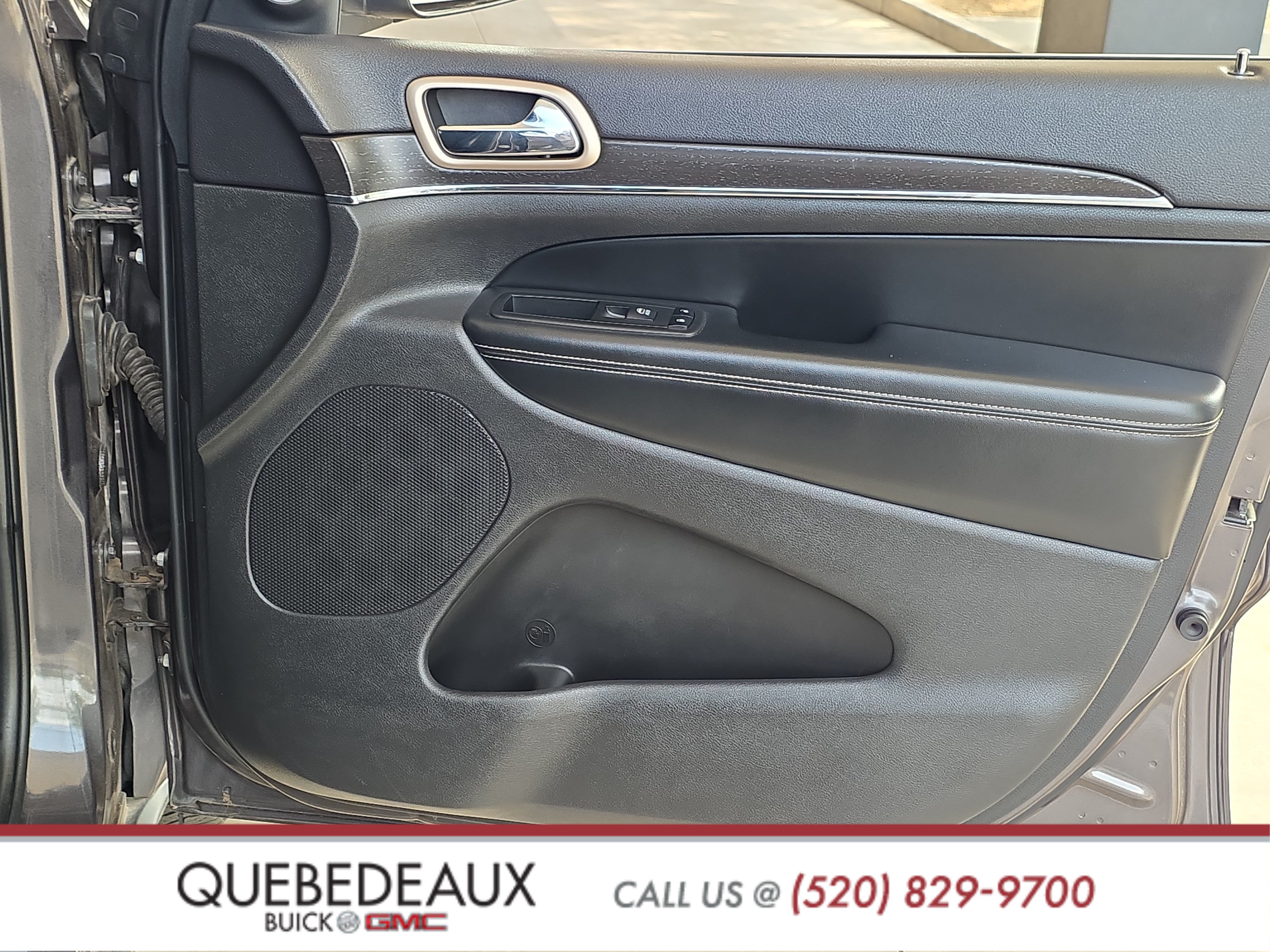 Used 2017 Jeep Grand Cherokee Limited AWD/4WD image 29