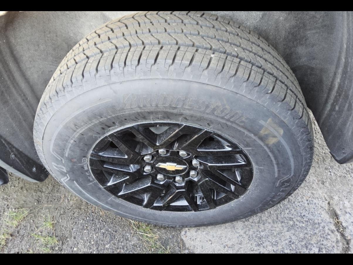 Used 2026 Chevrolet Silverado EV LT AWD/4WD image 15