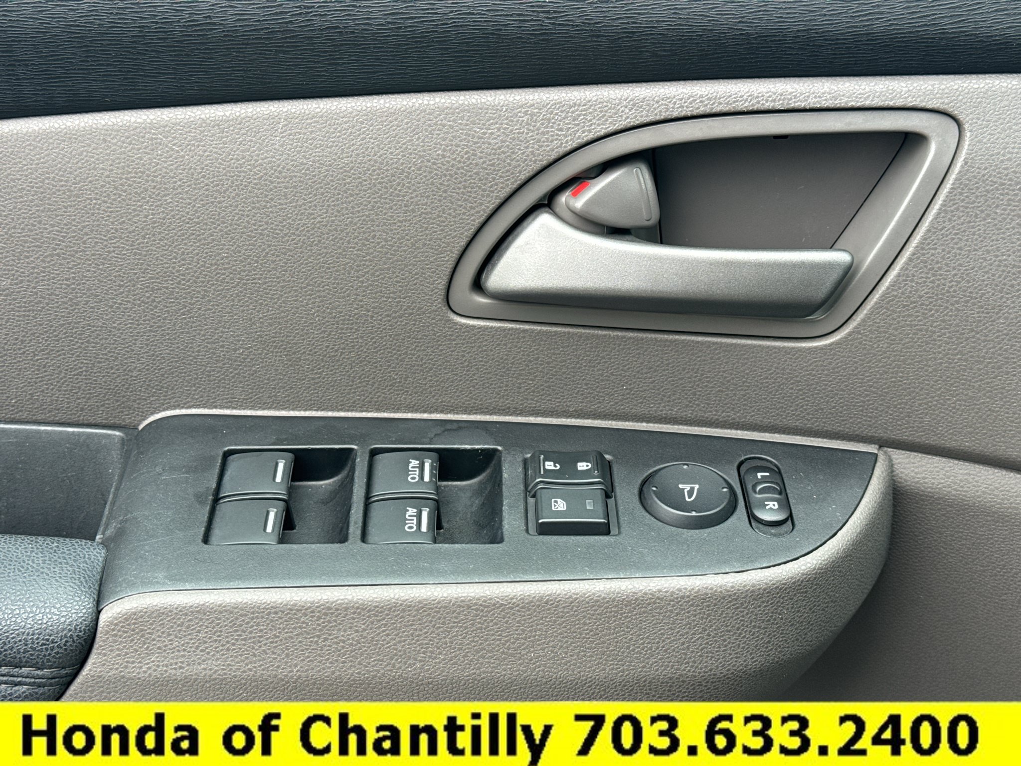 Used 2012 Honda Odyssey EX-L image 23