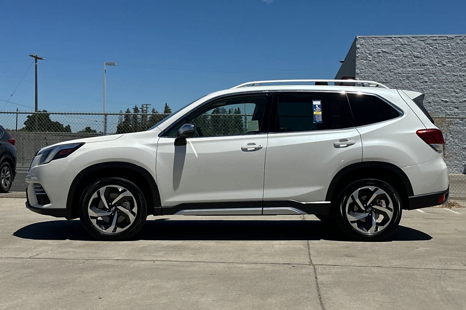 Used 2023 Subaru Forester Touring w/ Popular Package #2 AWD/4WD image 6