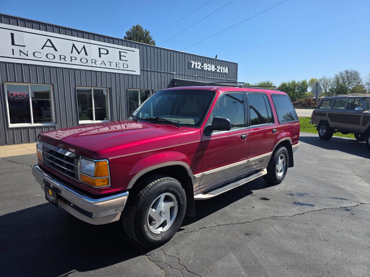 Used 1994 Ford Explorer Eddie Bauer AWD/4WD image 3