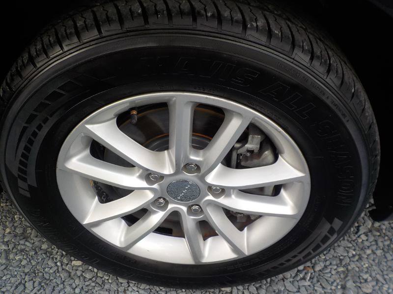 Used 2016 Dodge Grand Caravan SXT image 25