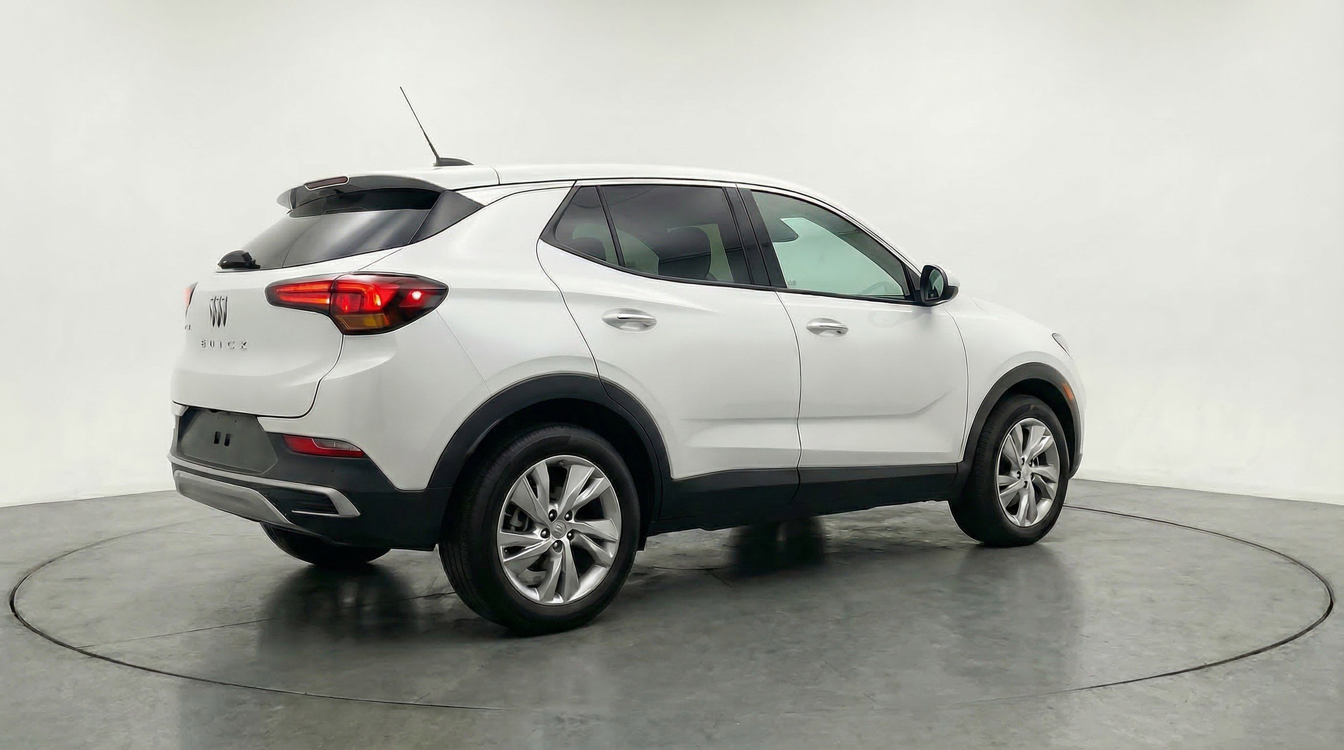 Used 2025 Buick Encore GX Preferred AWD/4WD image 9