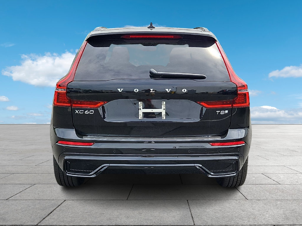 New 2026 Volvo XC60 T8 Plus w/ Protection Package Premier AWD/4WD image 6