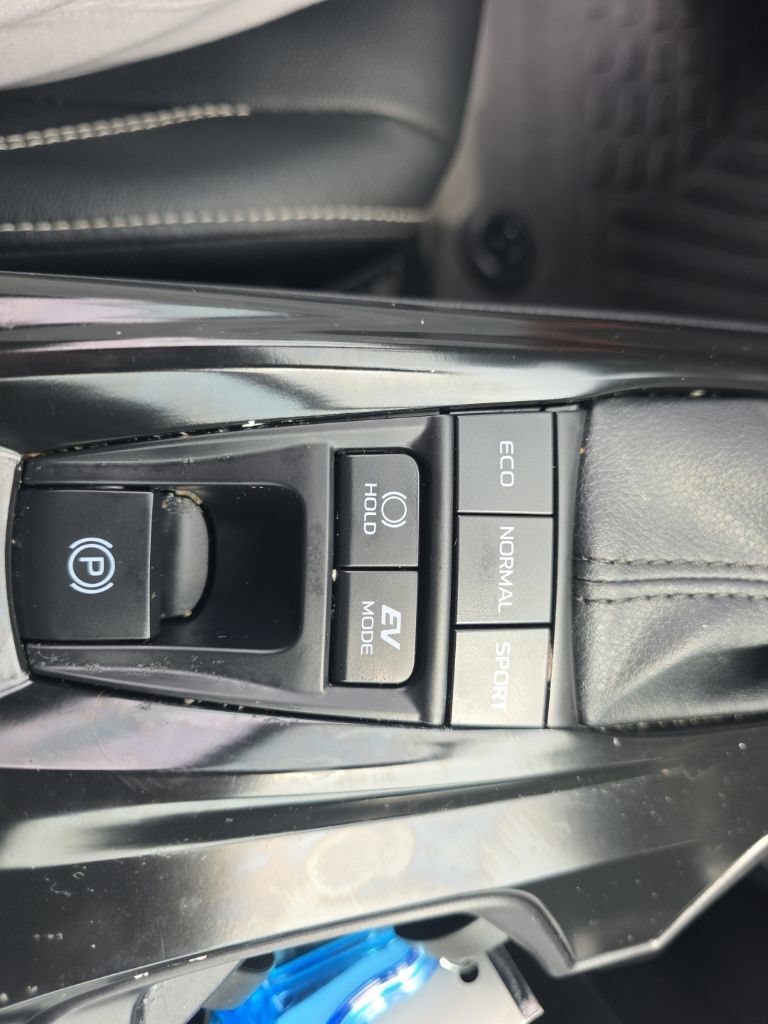 Used 2026 Toyota Camry SE w/ Multimedia Upgrade Package FWD image 23