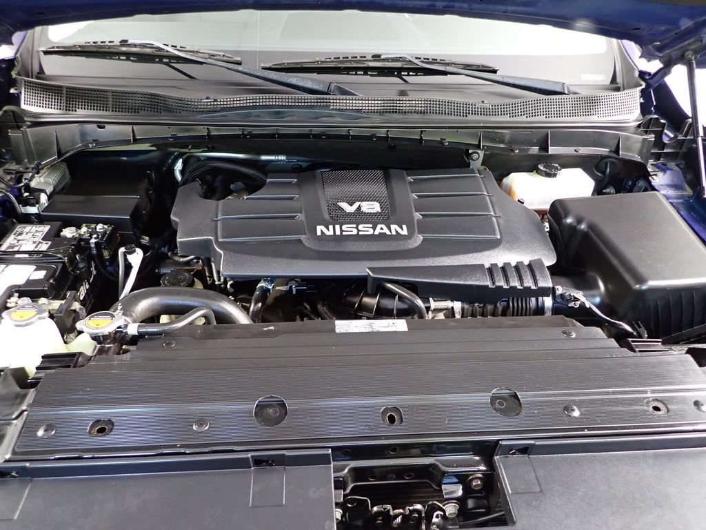 Used 2017 Nissan Titan SV RWD image 38