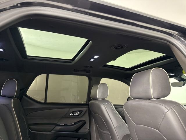 Used 2023 Chevrolet Traverse Premier w/ Redline Edition image 24