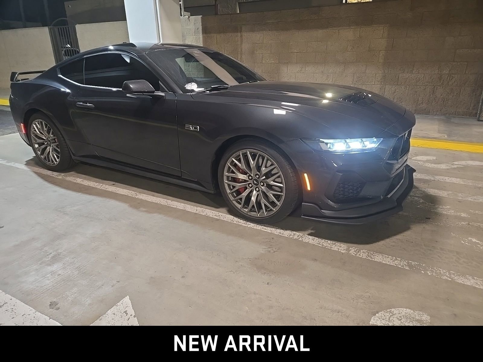 Used 2024 Ford Mustang GT Premium image 4