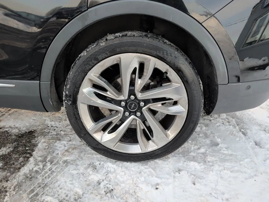 Used 2016 Lincoln MKX Black Label w/ Technology Package AWD/4WD image 9