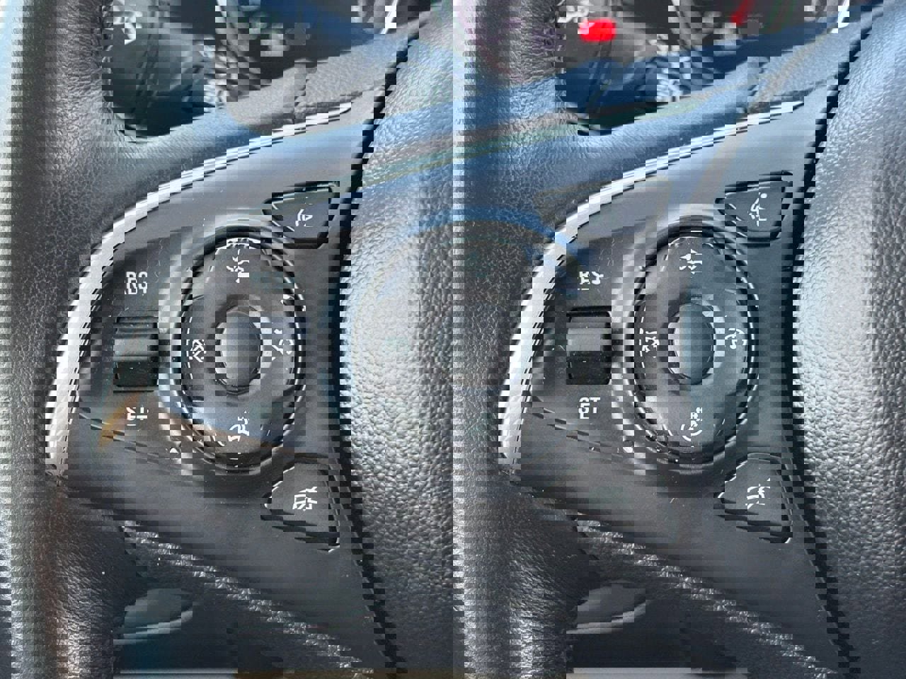 Used 2020 Buick Enclave Premium w/ Sun and Sites Package image 20