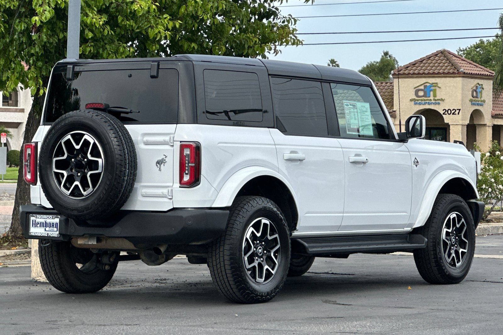 Used 2025 Ford Bronco Outer Banks AWD/4WD image 4
