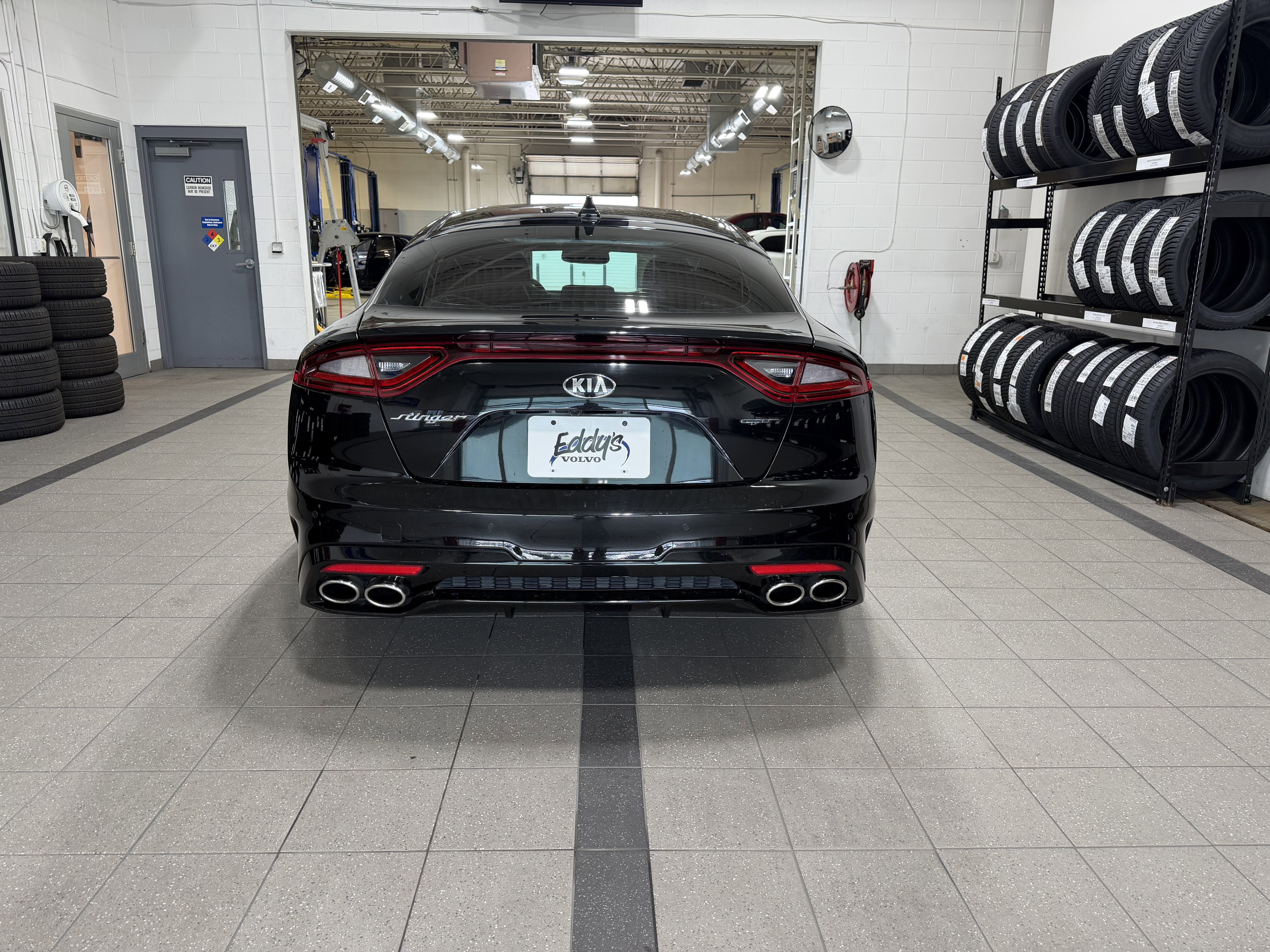Used 2018 Kia Stinger GT1 RWD image 7