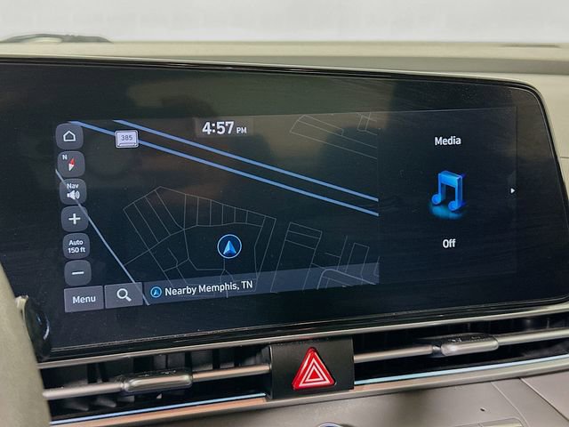 Used 2024 Hyundai Elantra SEL image 16