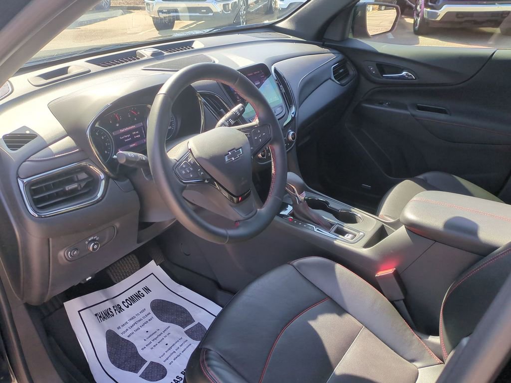 Used 2023 Chevrolet Equinox RS w/ RS Leather Package image 11