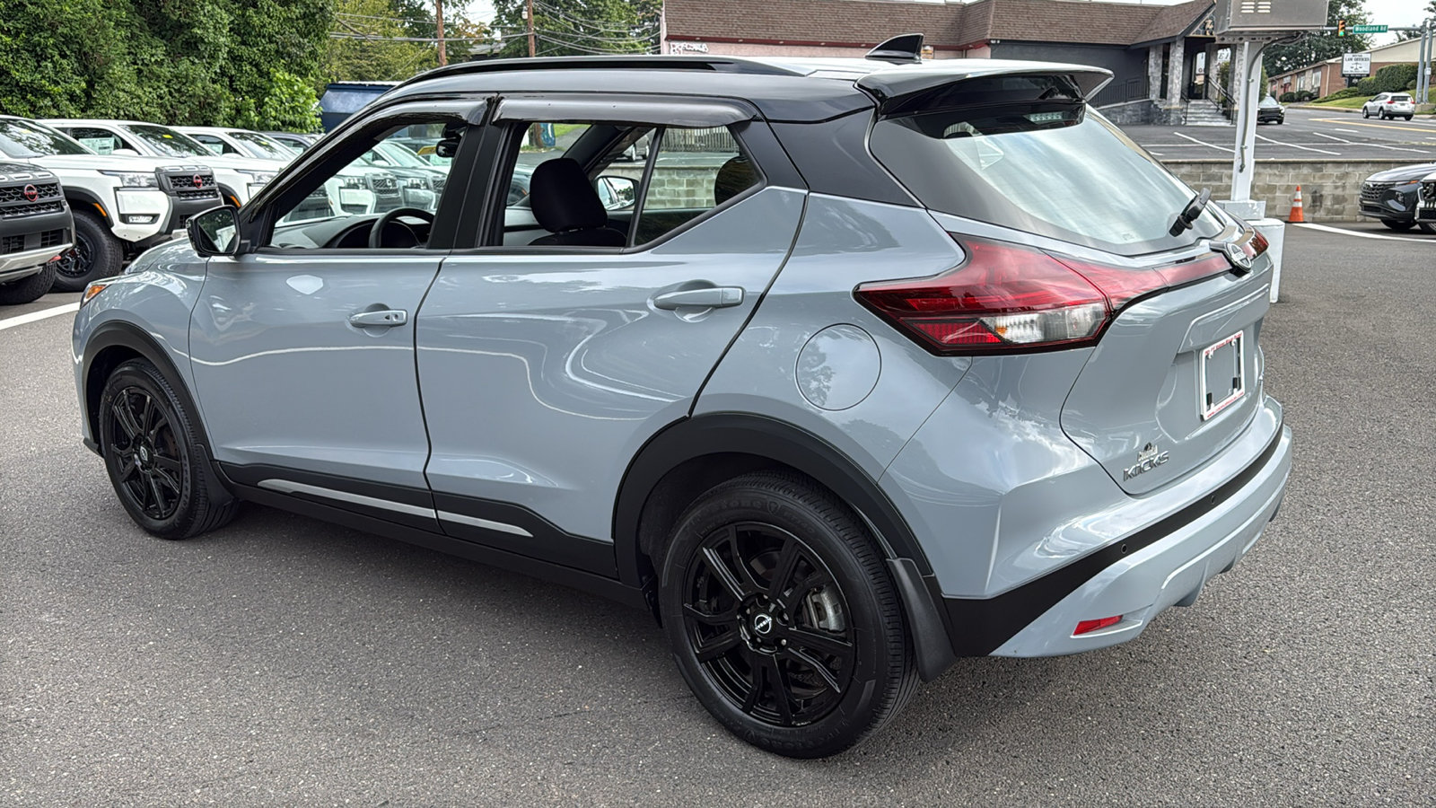 Certified 2024 Nissan Kicks SR FWD image 21