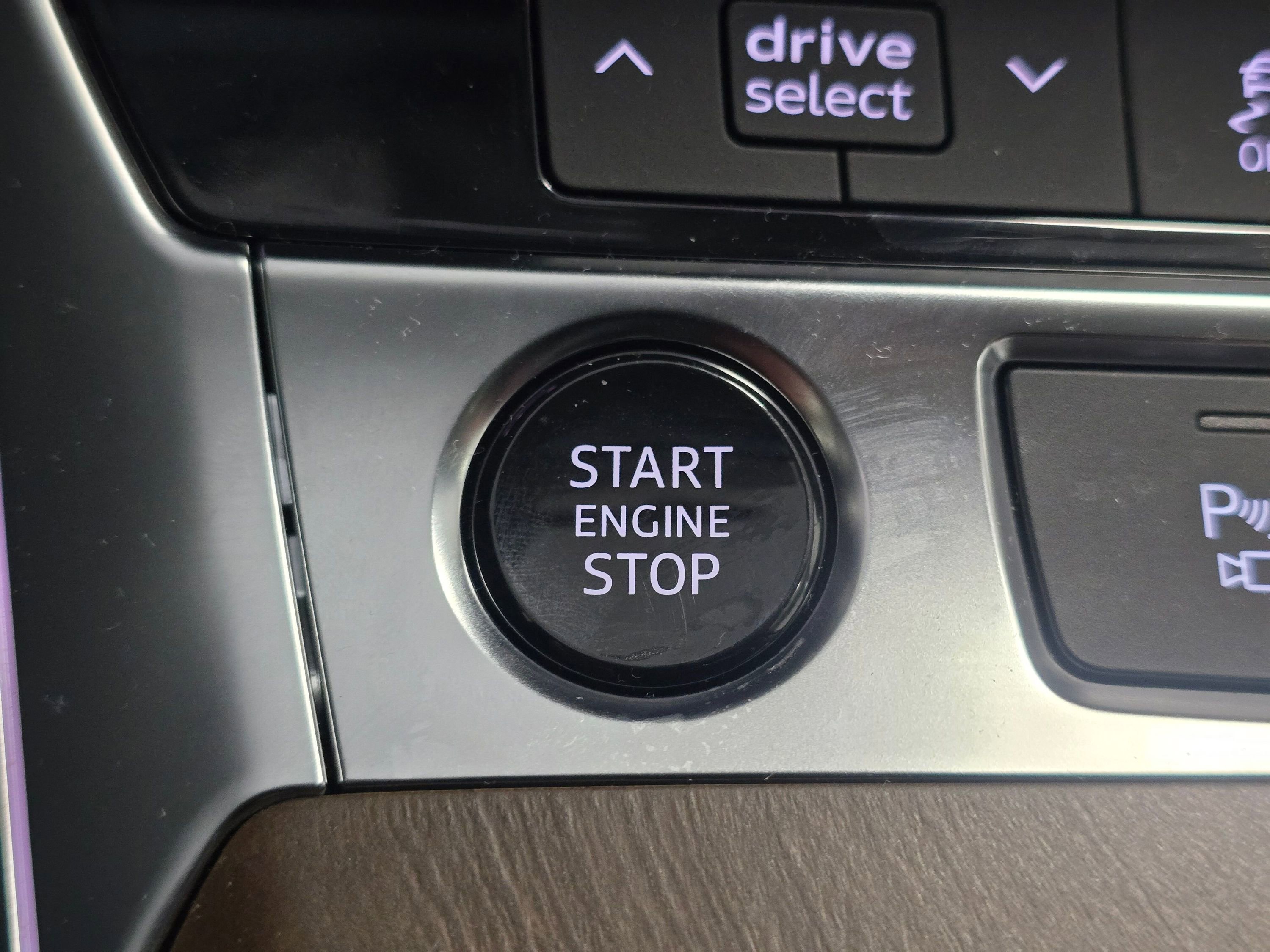 Certified 2025 Audi A6 Premium Plus w/ Premium Plus Package image 46