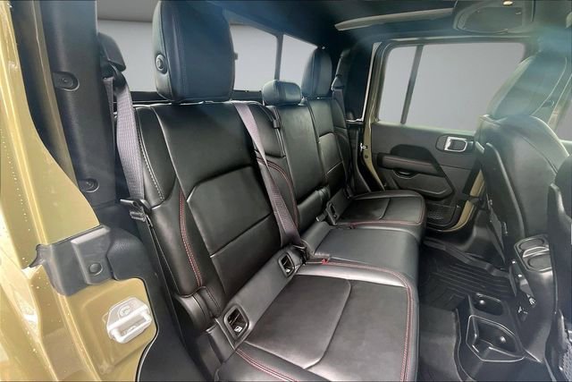 Used 2025 Jeep Gladiator Rubicon AWD/4WD image 26
