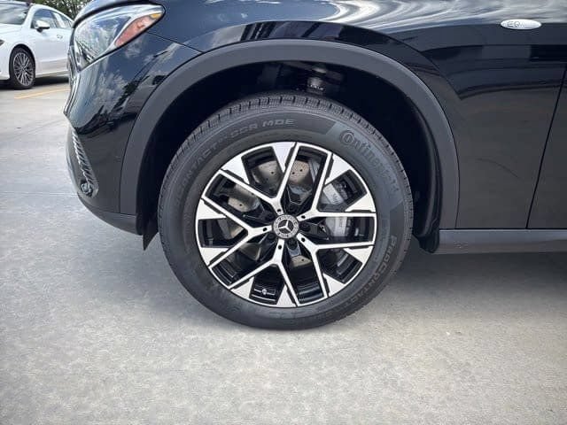 New 2025 Mercedes-Benz GLC 350e 4MATIC image 9