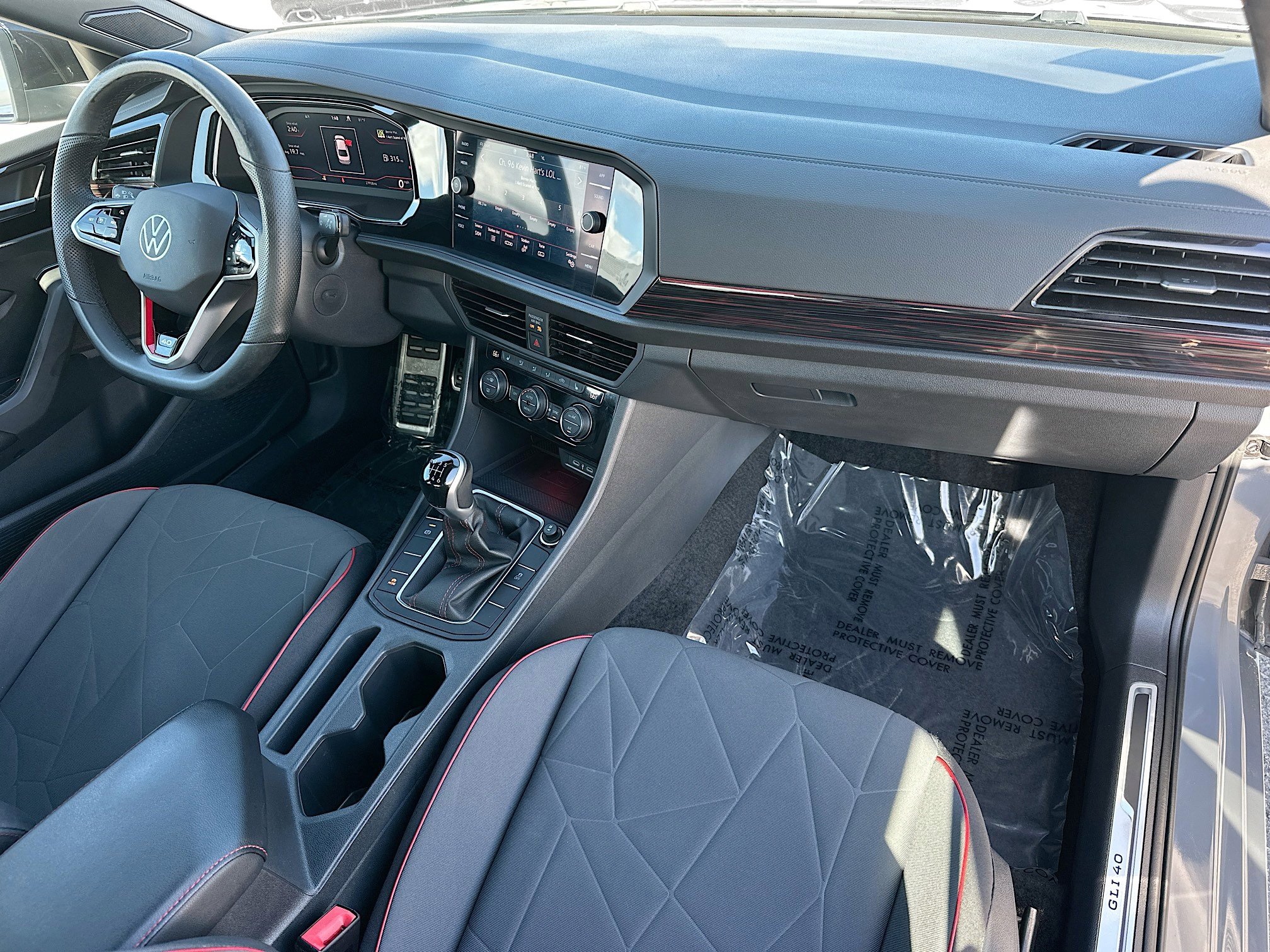 Used 2024 Volkswagen Jetta GLI 40th Anniversary Edition image 31