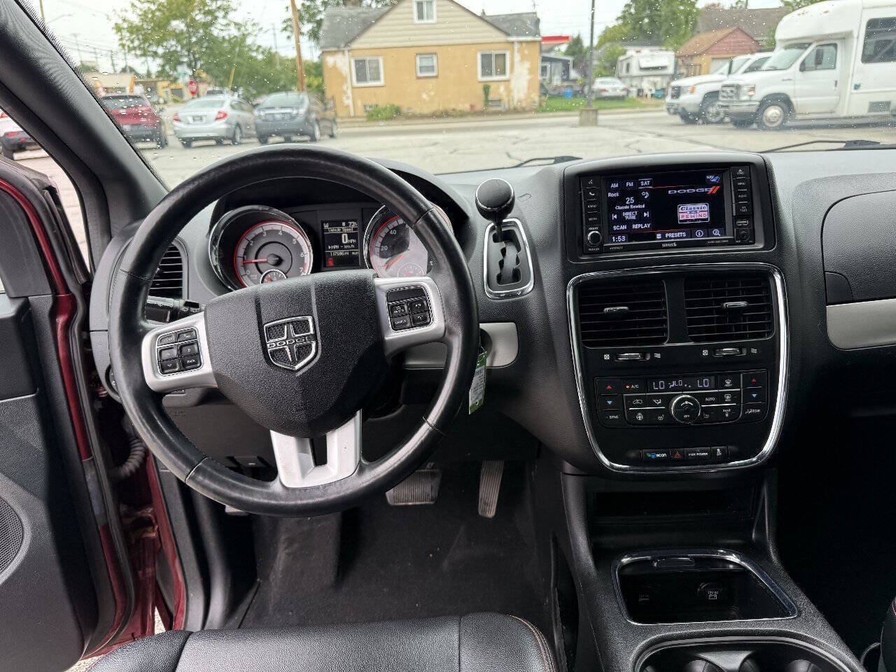 Used 2019 Dodge Grand Caravan GT FWD image 12
