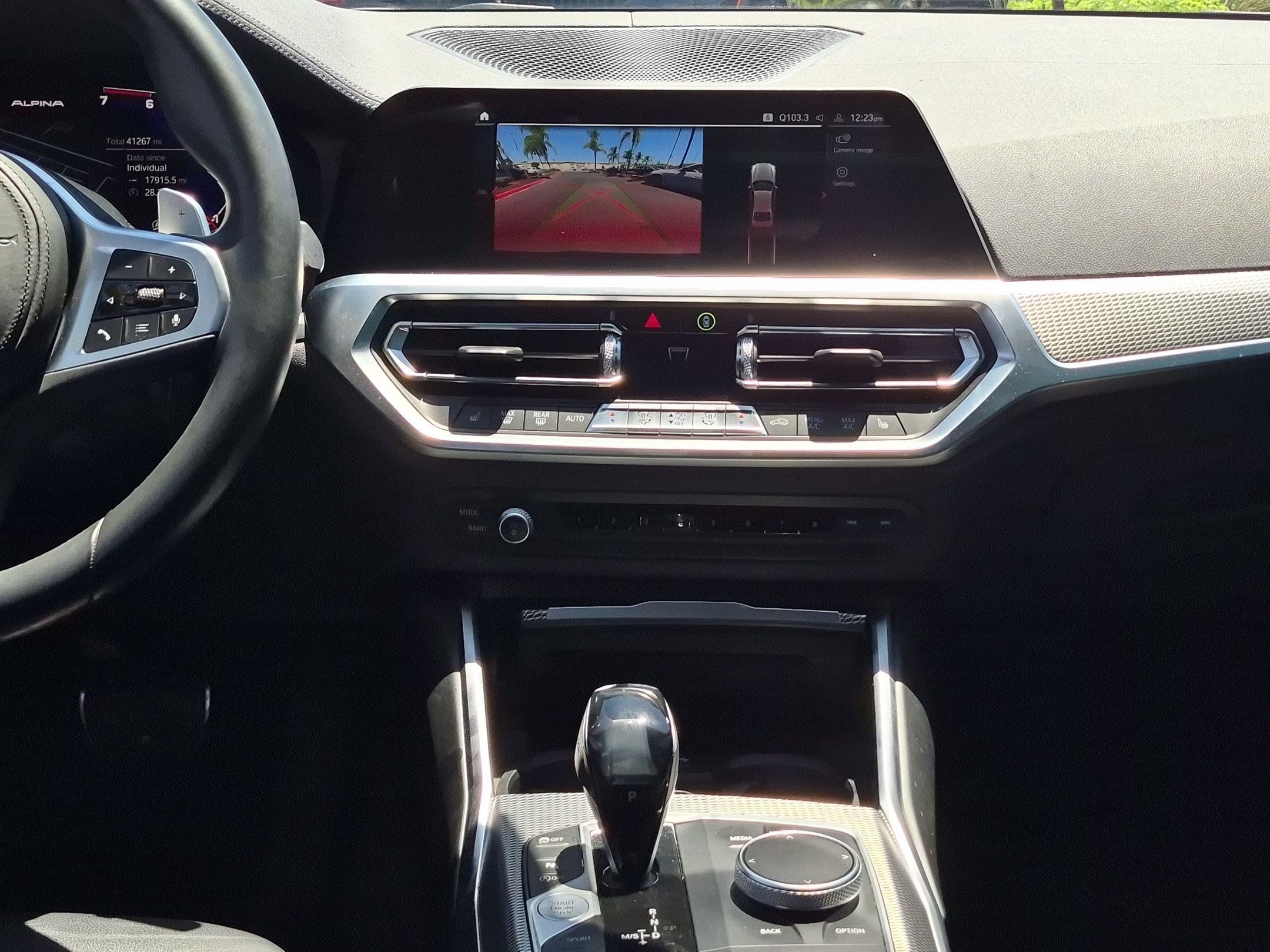 Used 2020 BMW 330i Sedan w/ M Sport Package RWD image 30