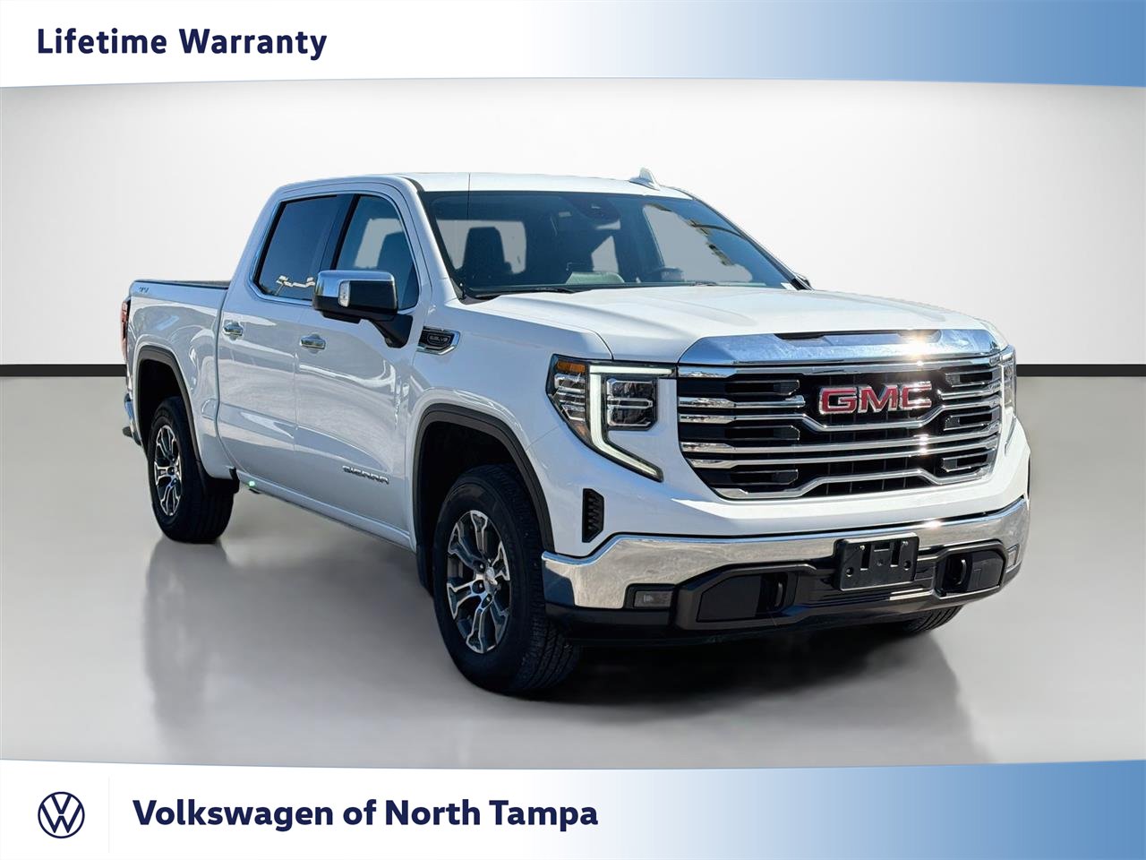 Used 2024 GMC Sierra 1500 SLT AWD/4WD image 1