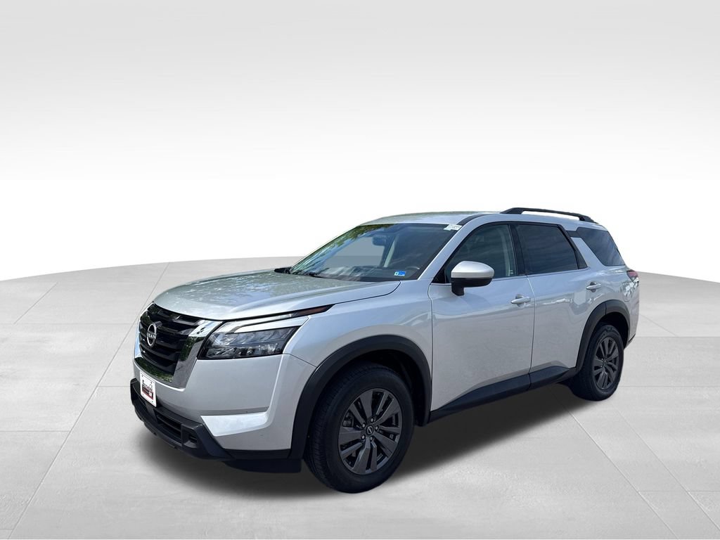 Used 2023 Nissan Pathfinder SV AWD/4WD image 3