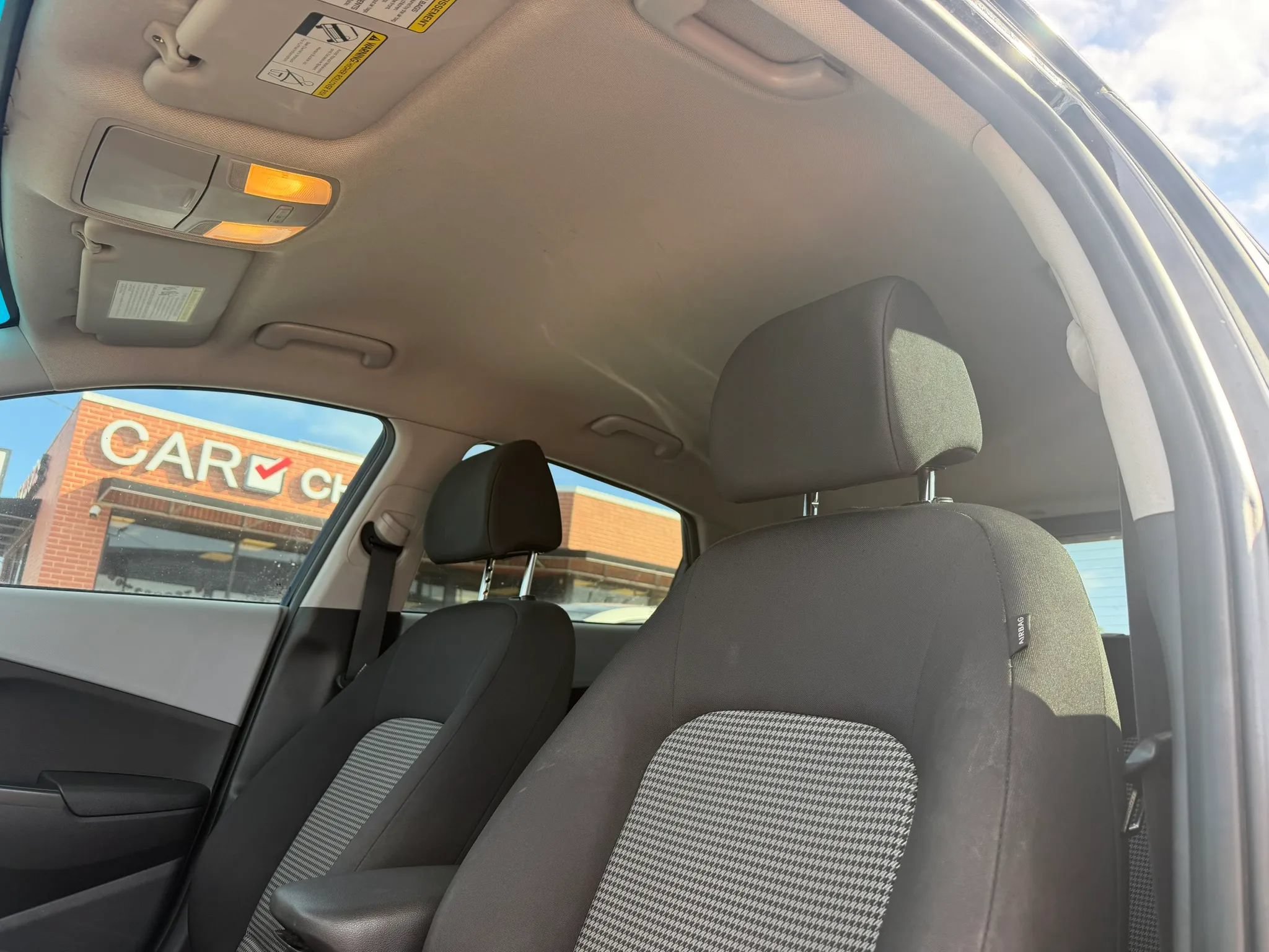 Used 2020 Hyundai Kona SE FWD image 9