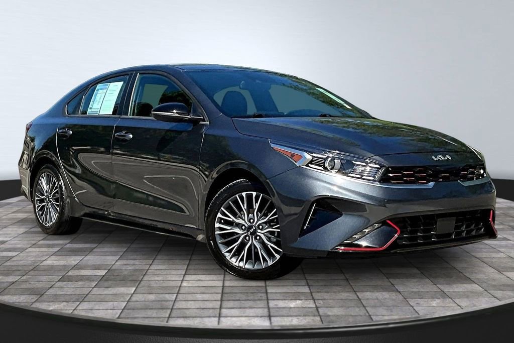 Used 2024 Kia Forte GT-Line FWD image 3