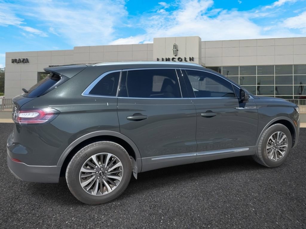 Certified 2023 Lincoln Nautilus FWD w/ Premium Package image 3