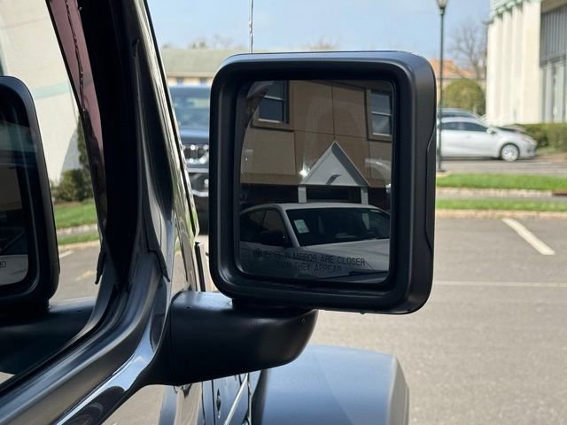Used 2023 Jeep Wrangler Willys image 15