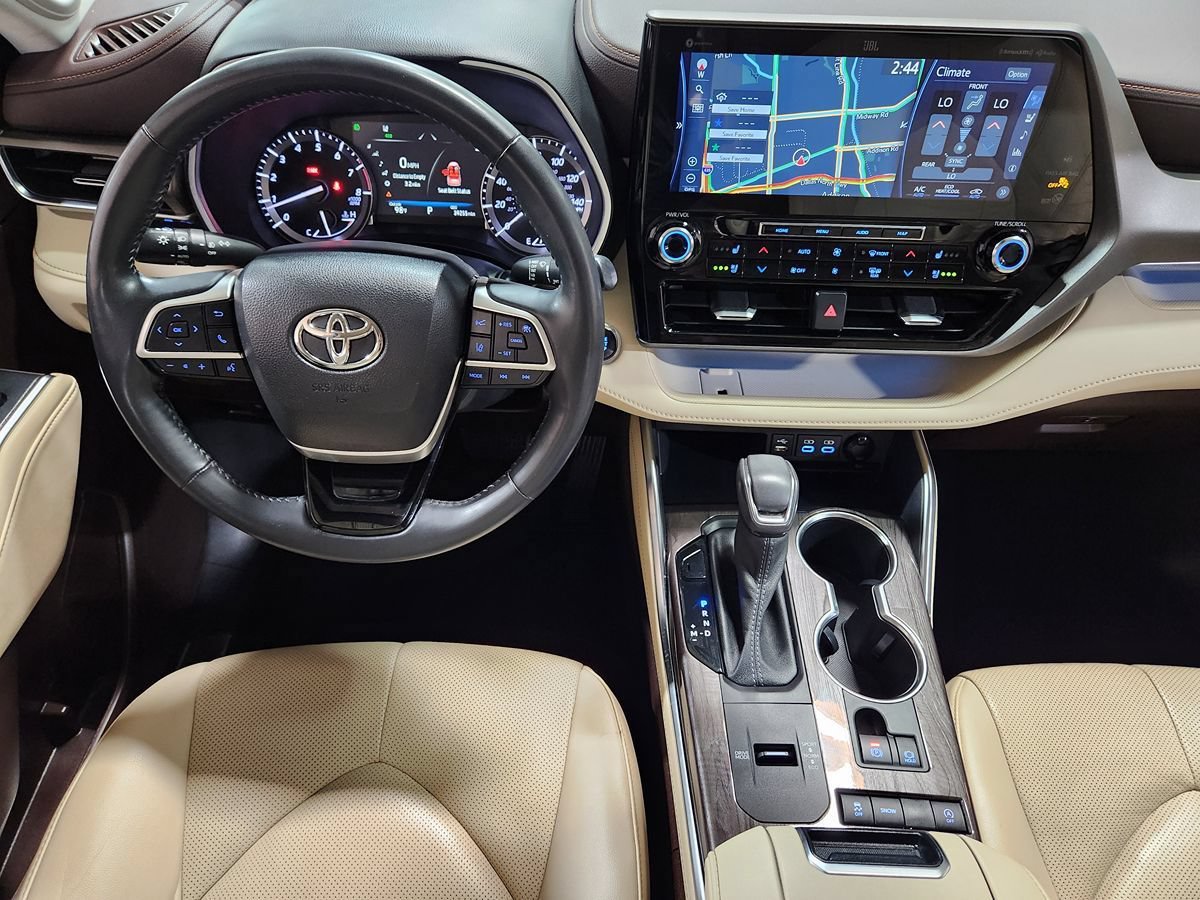 Used 2022 Toyota Highlander Limited FWD image 48