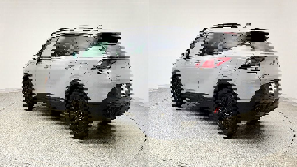 Used 2025 Kia Sportage X-Line w/ Premium Package image 7