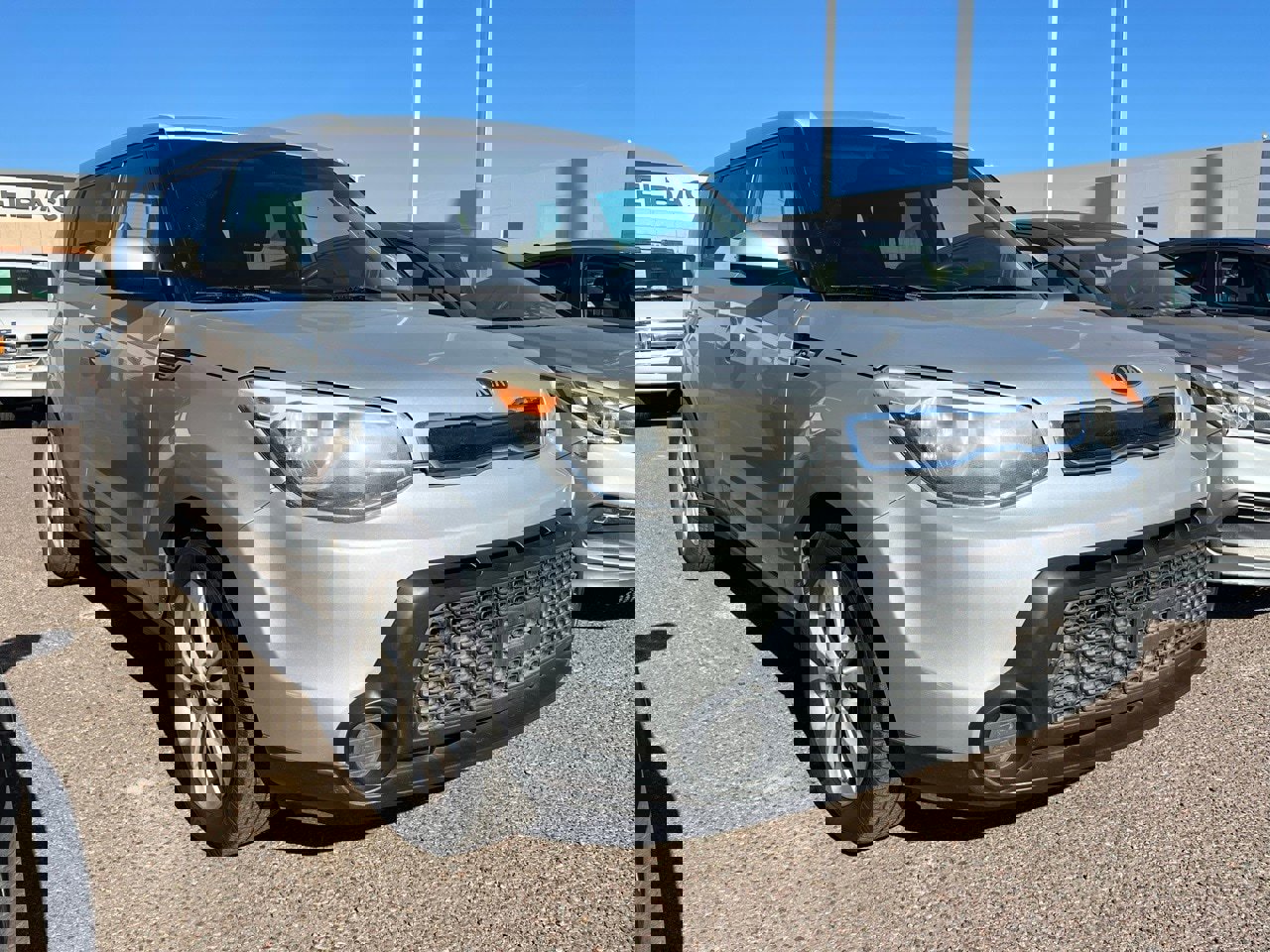 Used 2015 Kia Soul + image 1