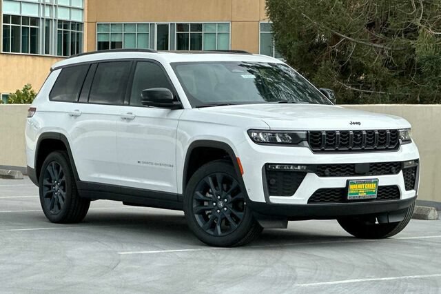New 2026 Jeep Grand Cherokee L Limited AWD/4WD image 2