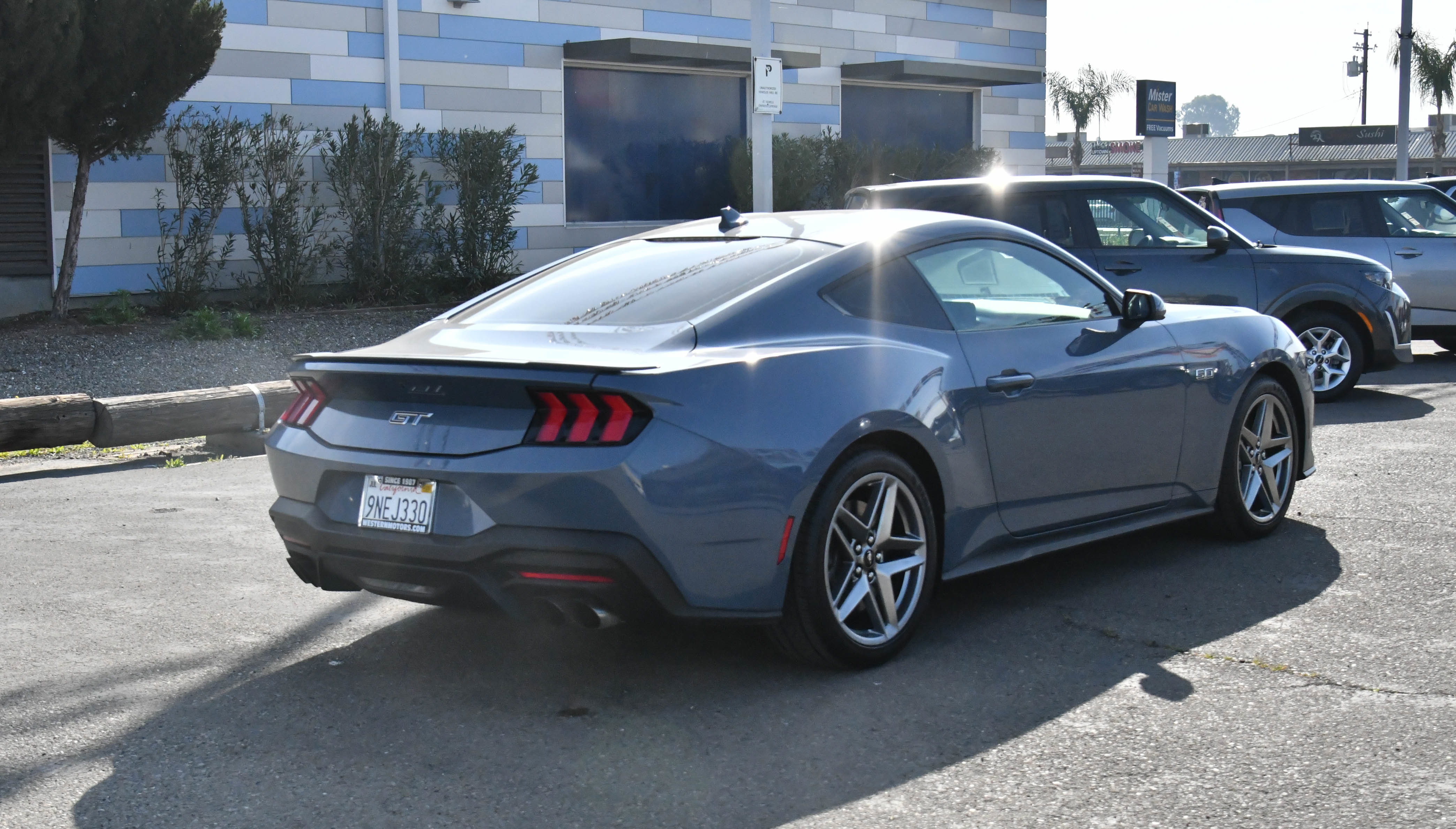 Used 2024 Ford Mustang GT Premium image 8