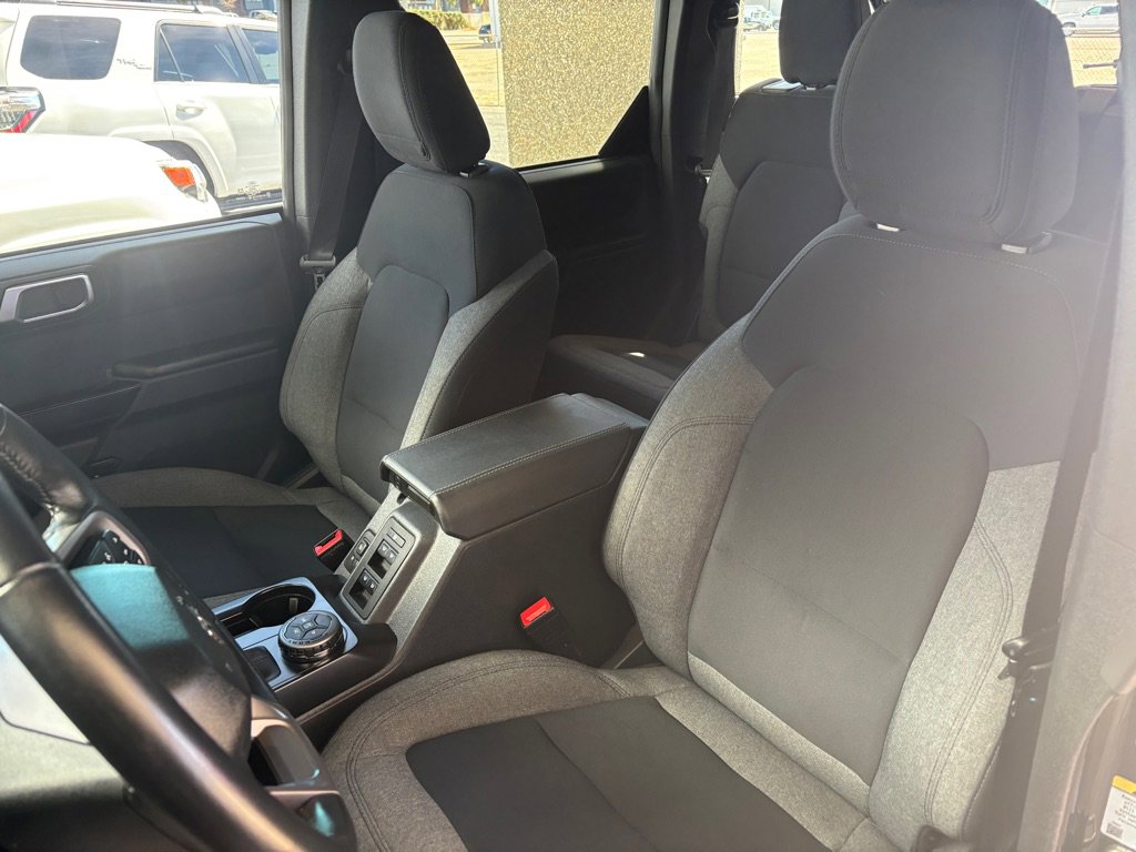 Used 2025 Ford Bronco Big Bend image 6