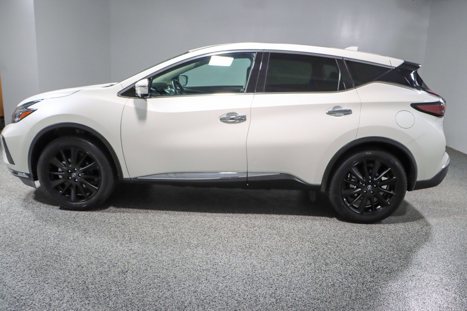 Used 2023 Nissan Murano SL w/ SL Moonroof Package image 10