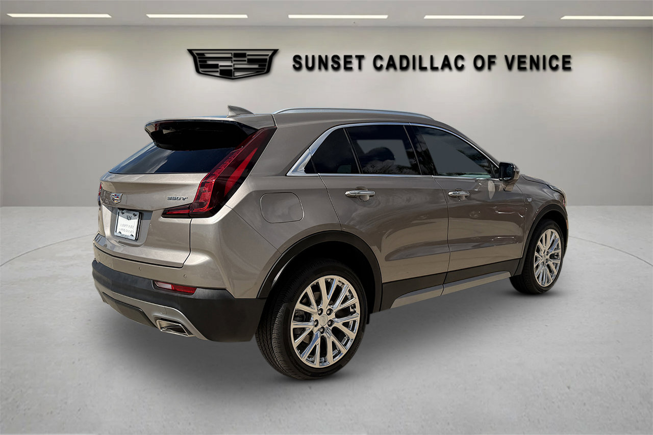 Certified 2023 Cadillac XT4 Premium Luxury w/ Enhanced Visibility Package image 3